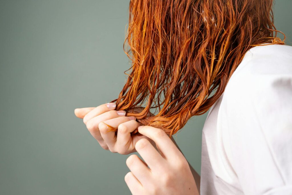 Lockiges Haar pflegen